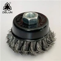 How to clean a wire brush with a pressure washer?